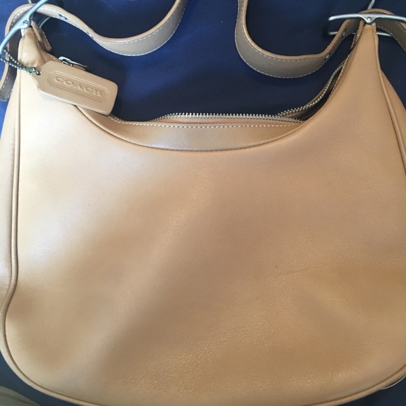 Coach - Picture 1 of 2